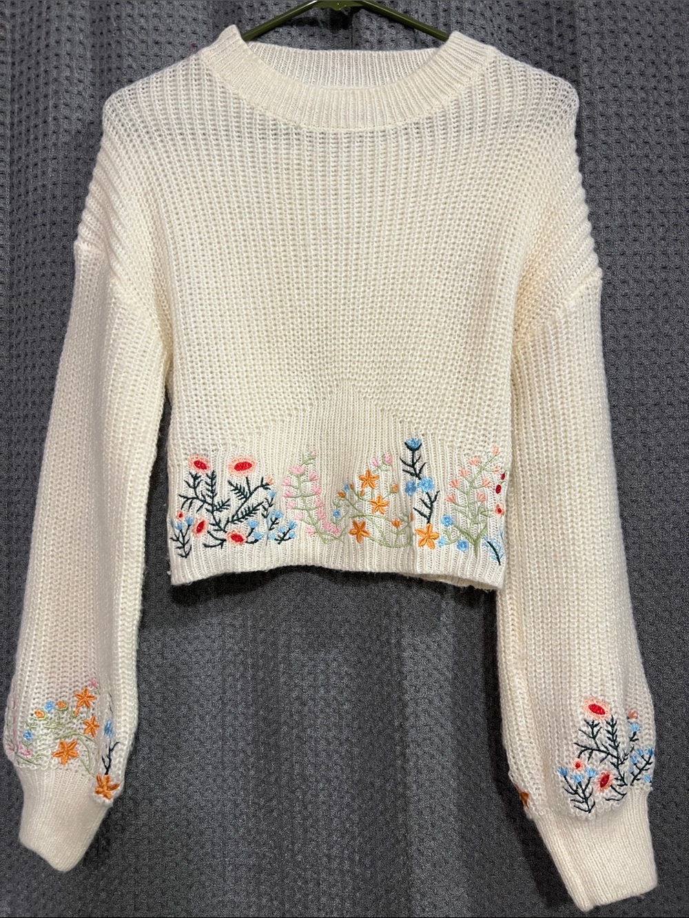🤎Cream Floral Embroidered Cropped Knit Sweater - Women